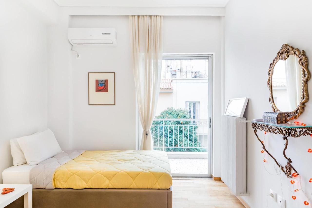 Koukaki Apartment With A Sunny Balcony, Near The Acropolis Athènes Extérieur photo